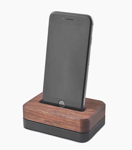 Books iPhone dock